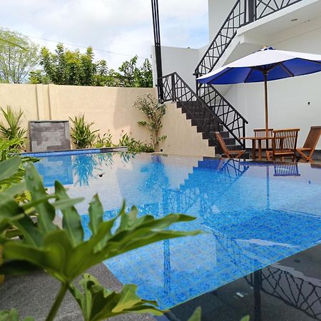 Zavana Rooms & Restaurant Tanjungkarang Dış mekan fotoğraf