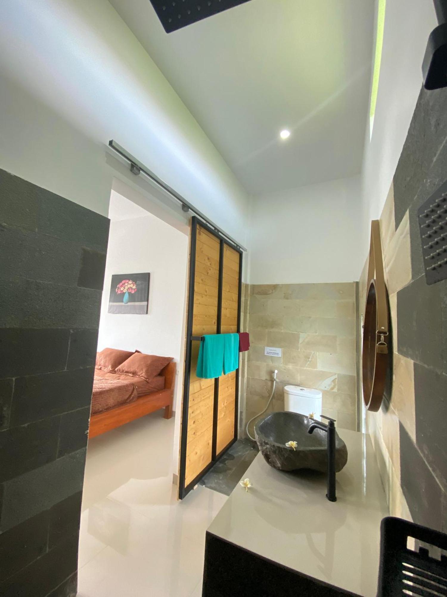Zavana Rooms & Restaurant Tanjungkarang Dış mekan fotoğraf