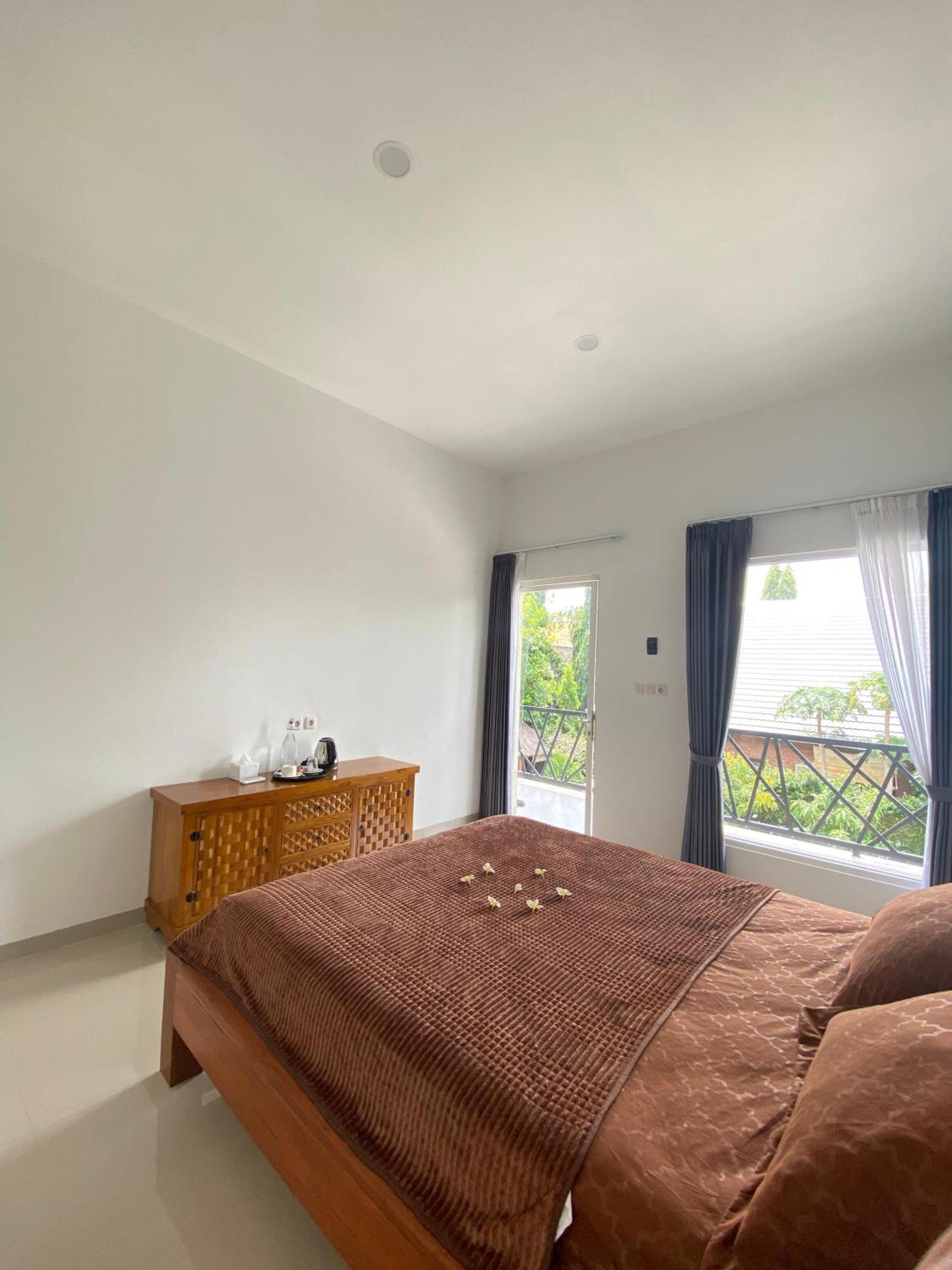 Zavana Rooms & Restaurant Tanjungkarang Dış mekan fotoğraf