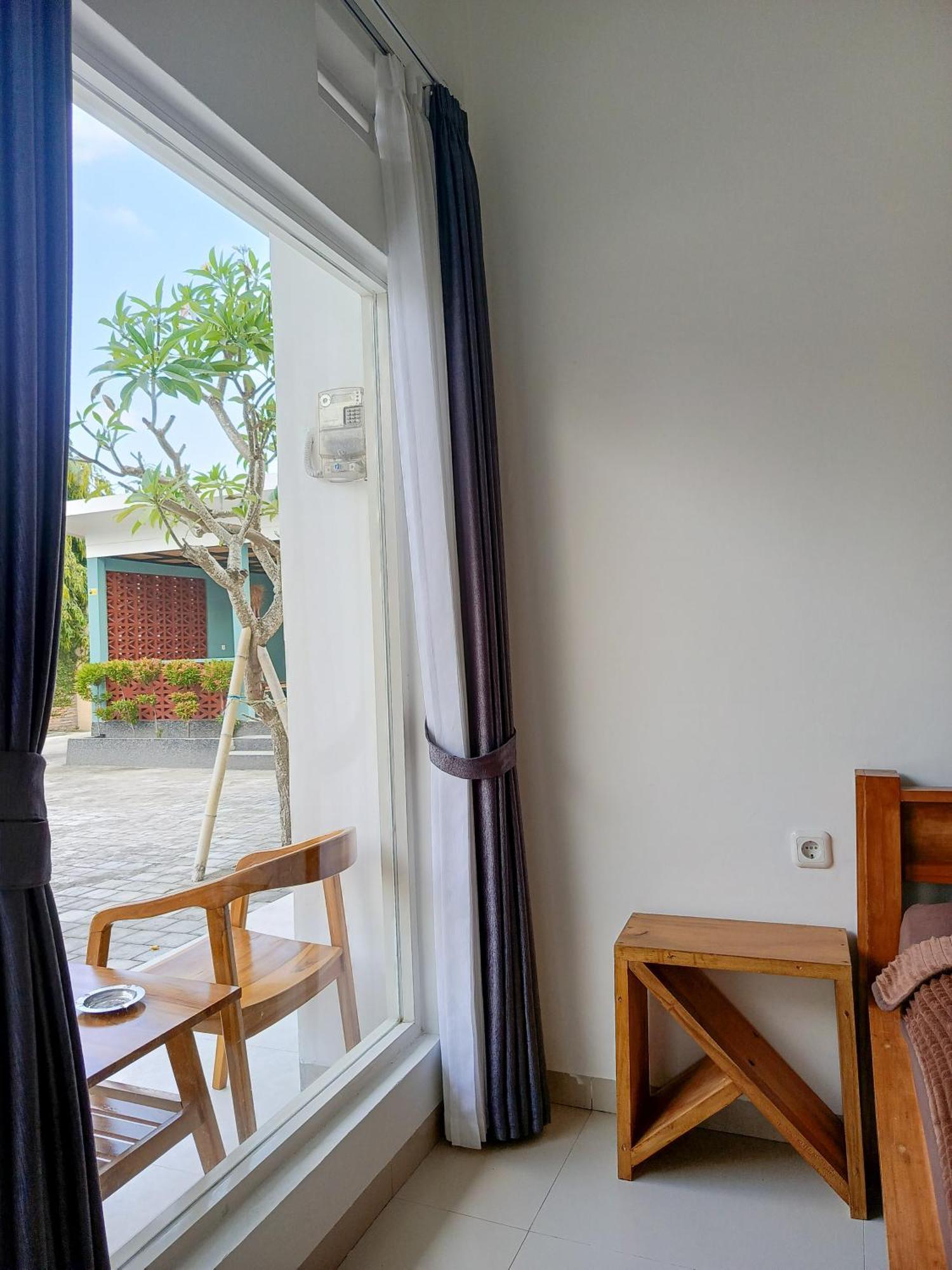 Zavana Rooms & Restaurant Tanjungkarang Dış mekan fotoğraf