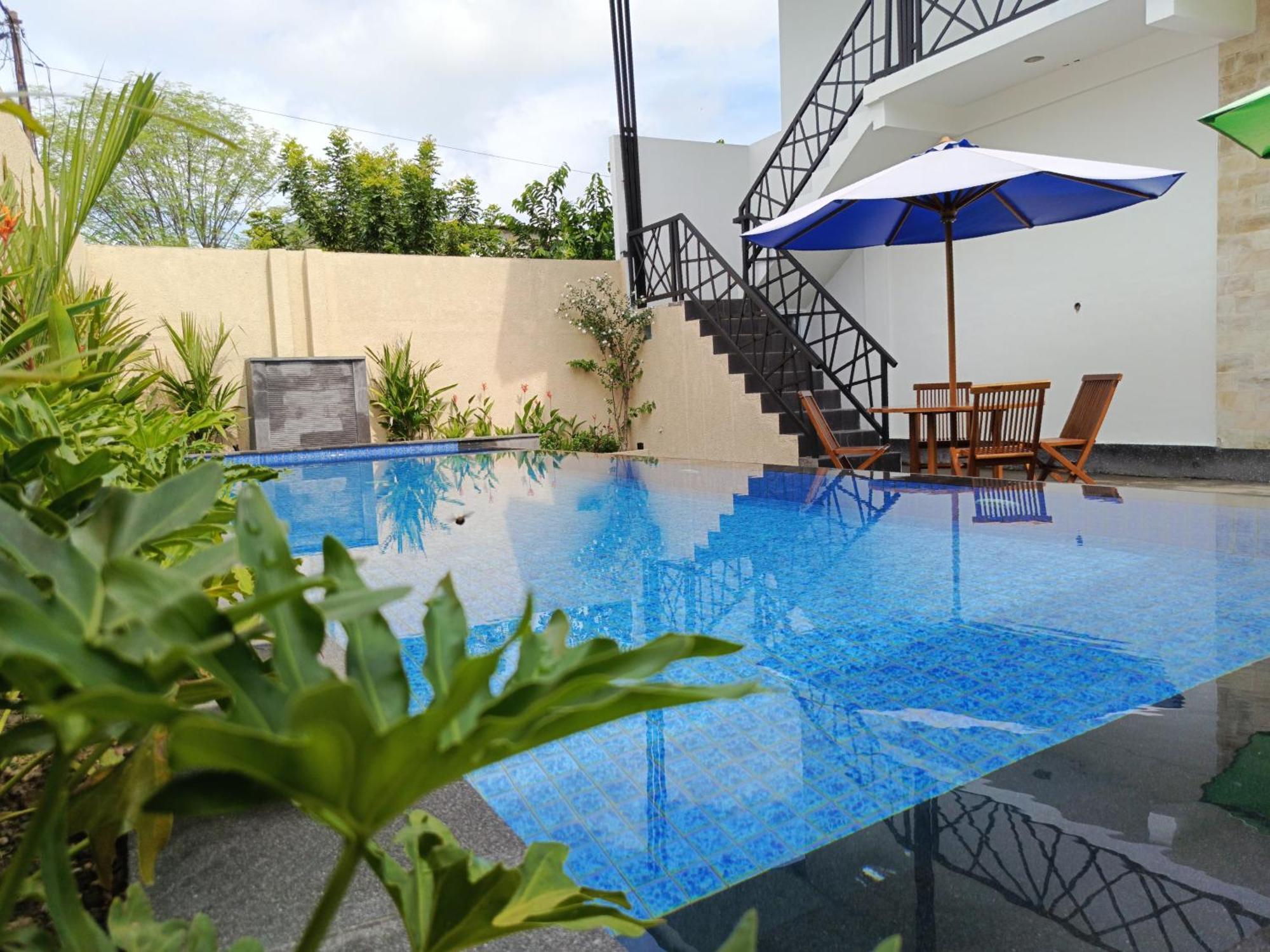 Zavana Rooms & Restaurant Tanjungkarang Dış mekan fotoğraf