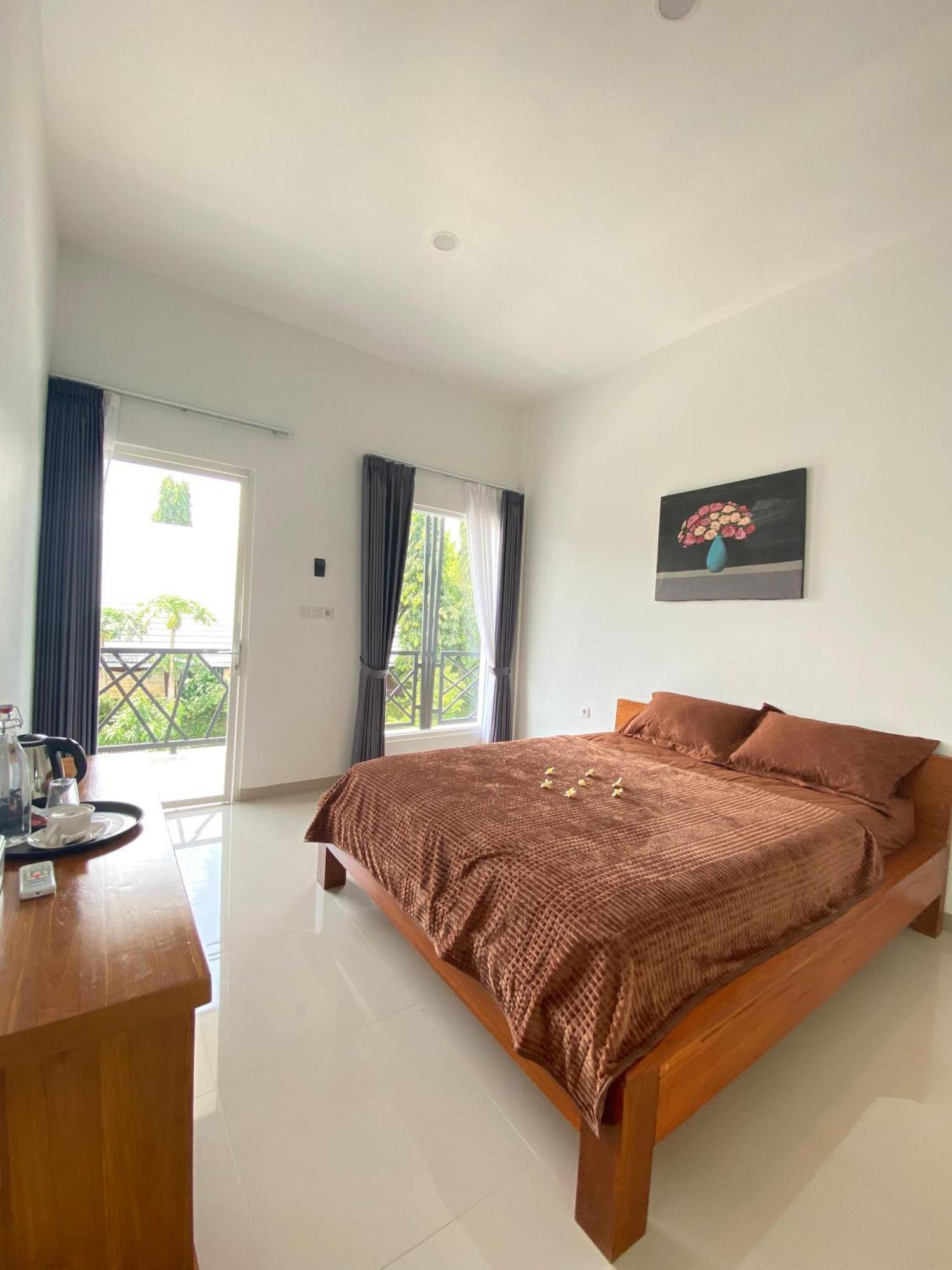 Zavana Rooms & Restaurant Tanjungkarang Dış mekan fotoğraf